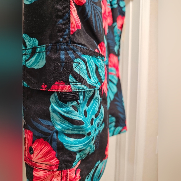 Sold. NWT. Caribbean Swimwear Mens' swim shorts. Size XL. - Picture 5 of 9